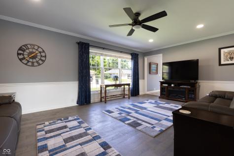 3829 Waycross Drive Columbus IN 47203