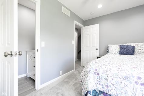 3829 Waycross Drive Columbus IN 47203