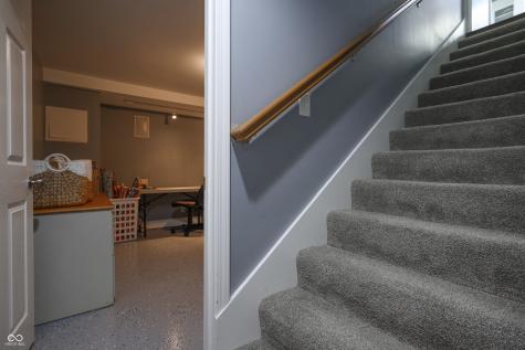 3829 Waycross Drive Columbus IN 47203