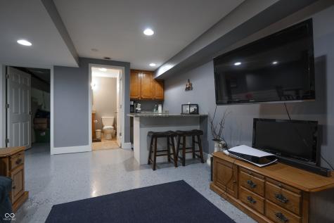 3829 Waycross Drive Columbus IN 47203