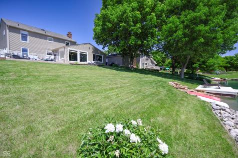 3829 Waycross Drive Columbus IN 47203