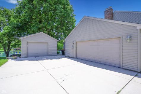 3829 Waycross Drive Columbus IN 47203