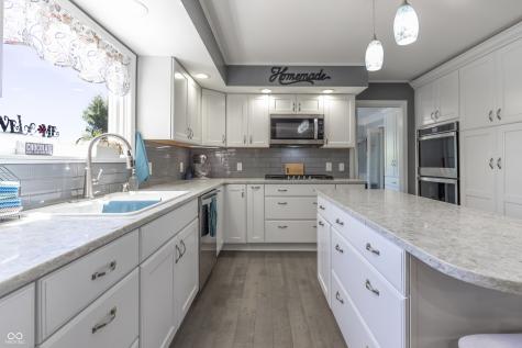 3829 Waycross Drive Columbus IN 47203