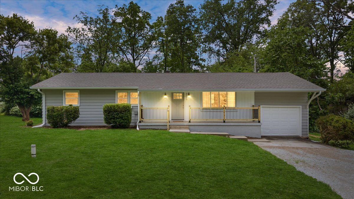 2555 W Sycamore Drive Greenfield IN 46140