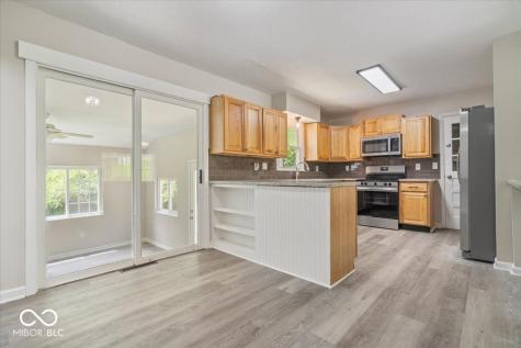 2555 W Sycamore Drive Greenfield IN 46140