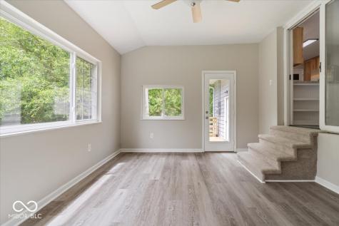 2555 W Sycamore Drive Greenfield IN 46140