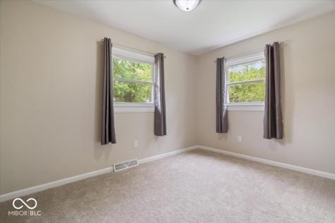 2555 W Sycamore Drive Greenfield IN 46140