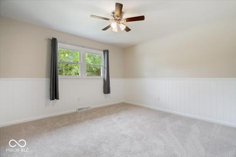 2555 W Sycamore Drive Greenfield IN 46140
