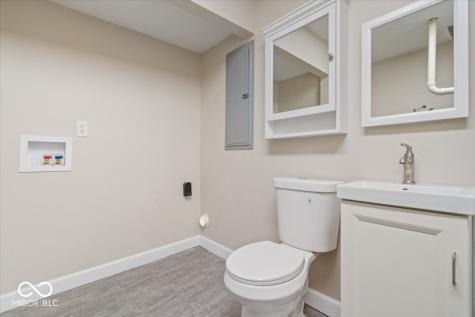 2555 W Sycamore Drive Greenfield IN 46140