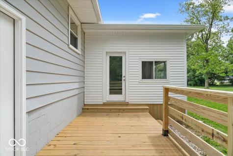 2555 W Sycamore Drive Greenfield IN 46140