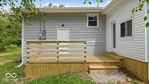2555 W Sycamore Drive Greenfield IN 46140
