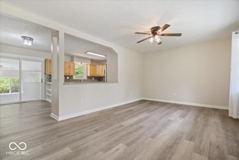 2555 W Sycamore Drive Greenfield IN 46140