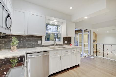 923 Leisure Lane Greenwood IN 46142