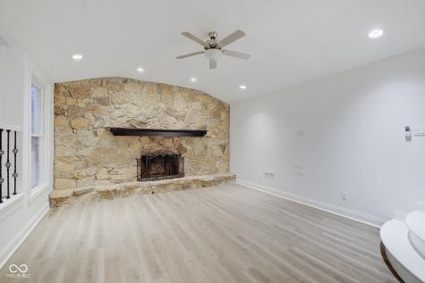 923 Leisure Lane Greenwood IN 46142