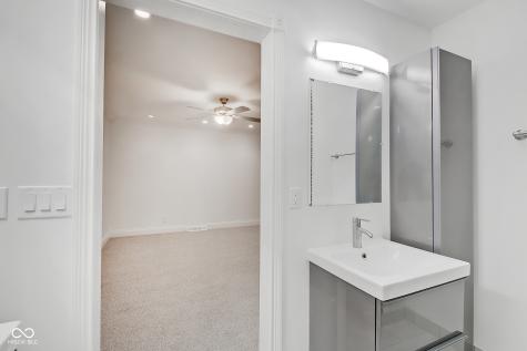 923 Leisure Lane Greenwood IN 46142