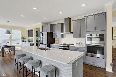 10294 Pigato Drive Zionsville IN 46077