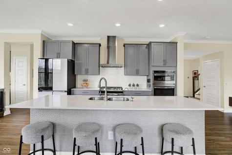 10294 Pigato Drive Zionsville IN 46077
