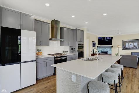 10294 Pigato Drive Zionsville IN 46077