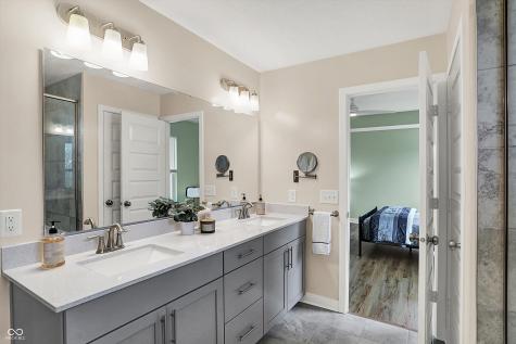 10294 Pigato Drive Zionsville IN 46077