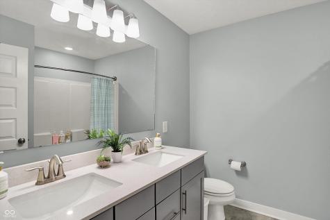 10294 Pigato Drive Zionsville IN 46077