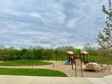 10294 Pigato Drive Zionsville IN 46077