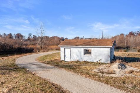 3798 S 100 Road W Hartford City IN 47348