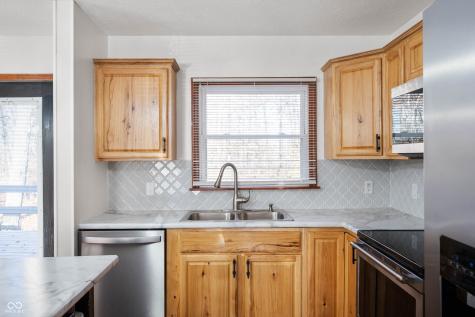 3798 S 100 Road W Hartford City IN 47348