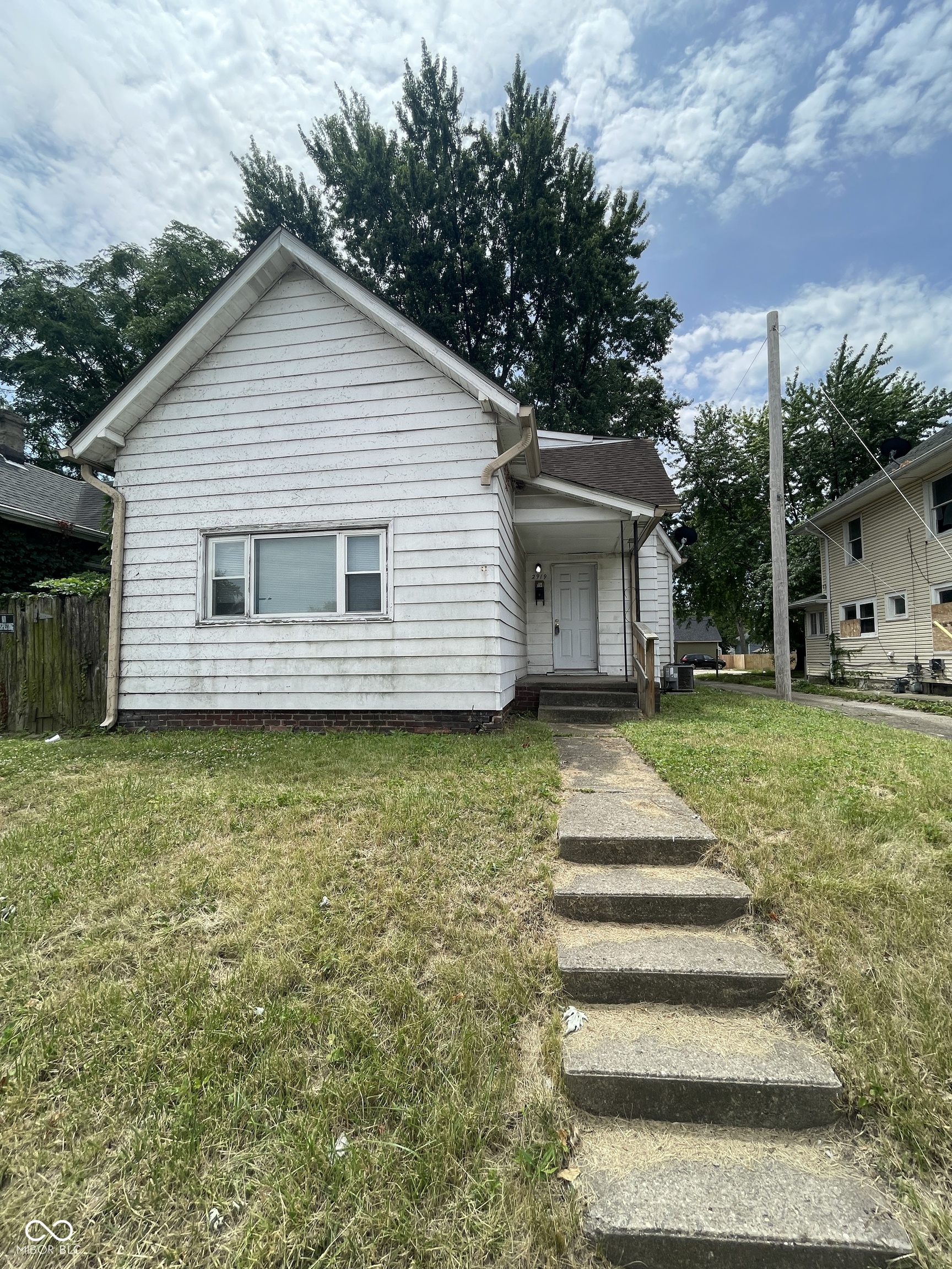 2919 E New York Street Indianapolis IN 46201