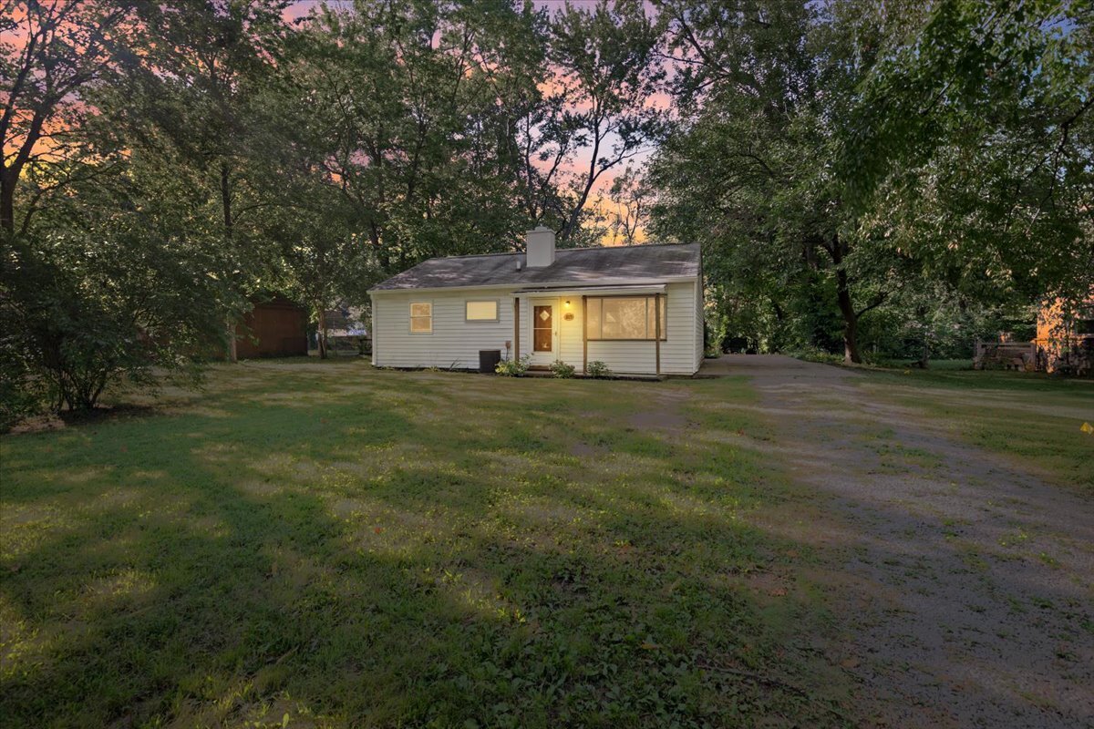 1823 E 75th Street Indianapolis IN 46240