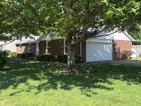 3752 Ironwood Drive Columbus IN 47203