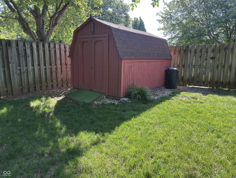 3752 Ironwood Drive Columbus IN 47203