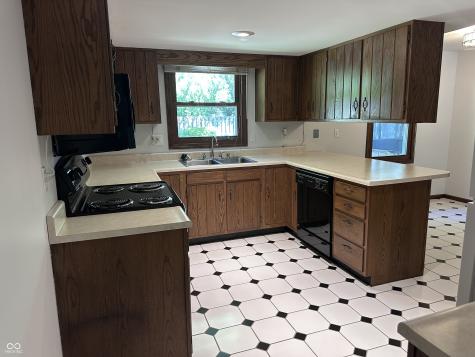3752 Ironwood Drive Columbus IN 47203