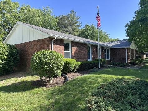3752 Ironwood Drive Columbus IN 47203