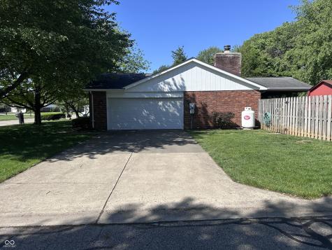 3752 Ironwood Drive Columbus IN 47203