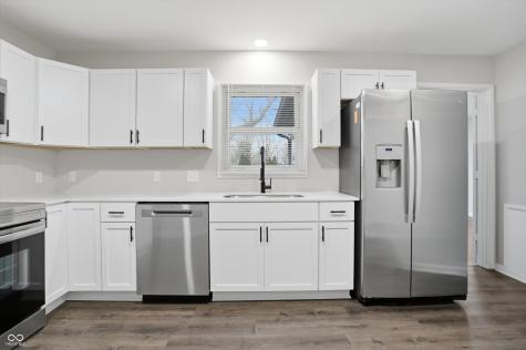 516 Payton Avenue Indianapolis IN 46219