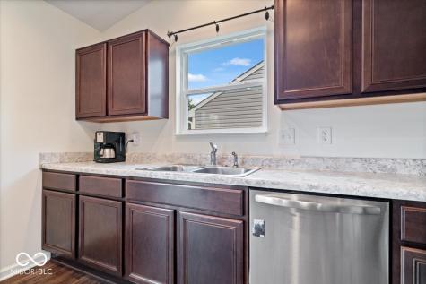 7427 Derek Drive Indianapolis IN 46113