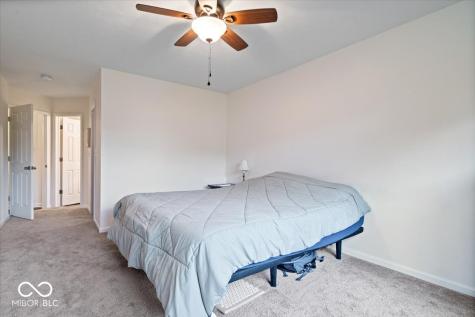 7427 Derek Drive Indianapolis IN 46113