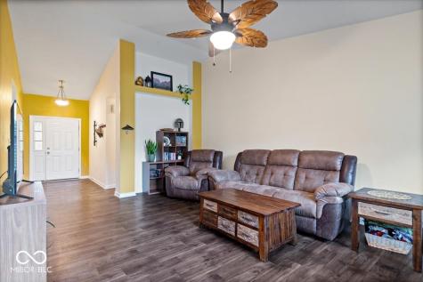 7427 Derek Drive Indianapolis IN 46113
