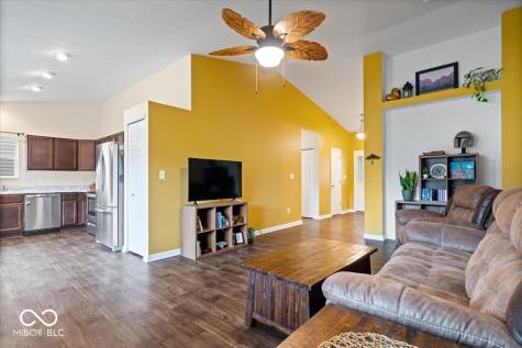 7427 Derek Drive Indianapolis IN 46113