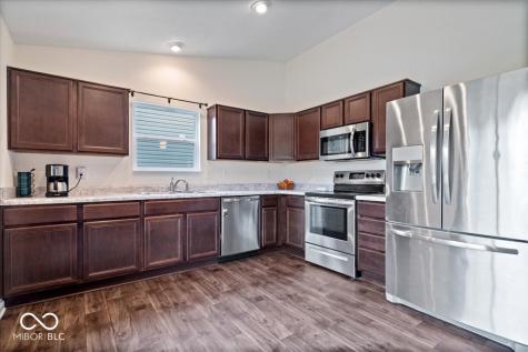 7427 Derek Drive Indianapolis IN 46113