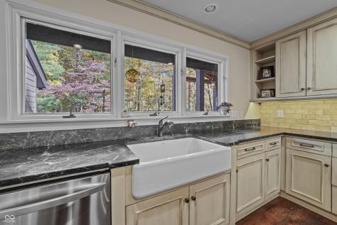 11416 Forest Knoll Circle Fishers IN 46037