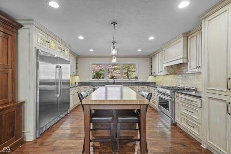 11416 Forest Knoll Circle Fishers IN 46037
