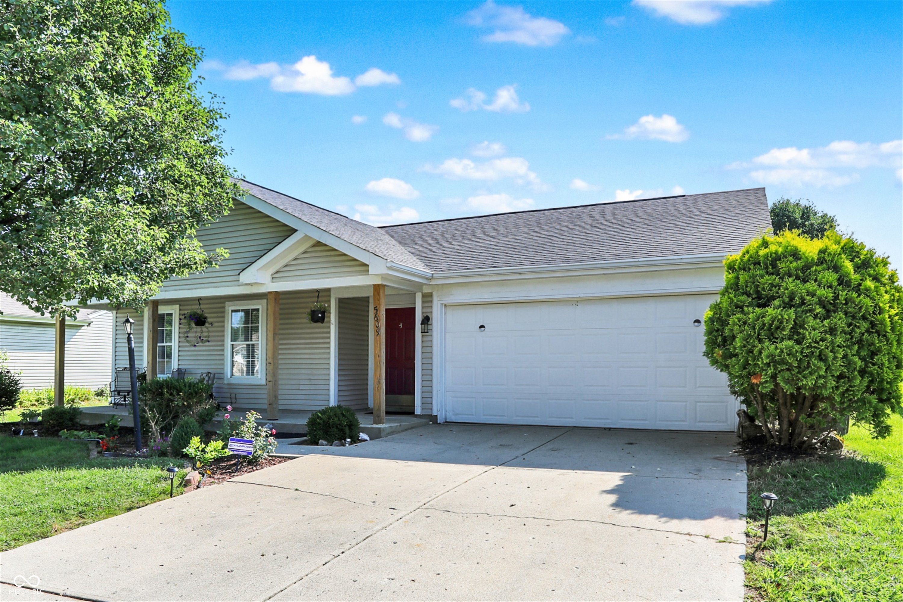 5609 Glen Canyon Drive Indianapolis IN 46237