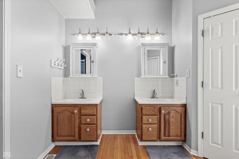 8754 Nora Woods Drive Indianapolis IN 46240
