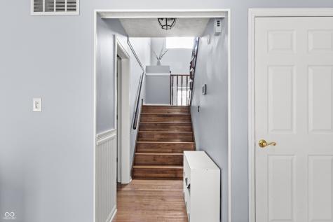 8754 Nora Woods Drive Indianapolis IN 46240