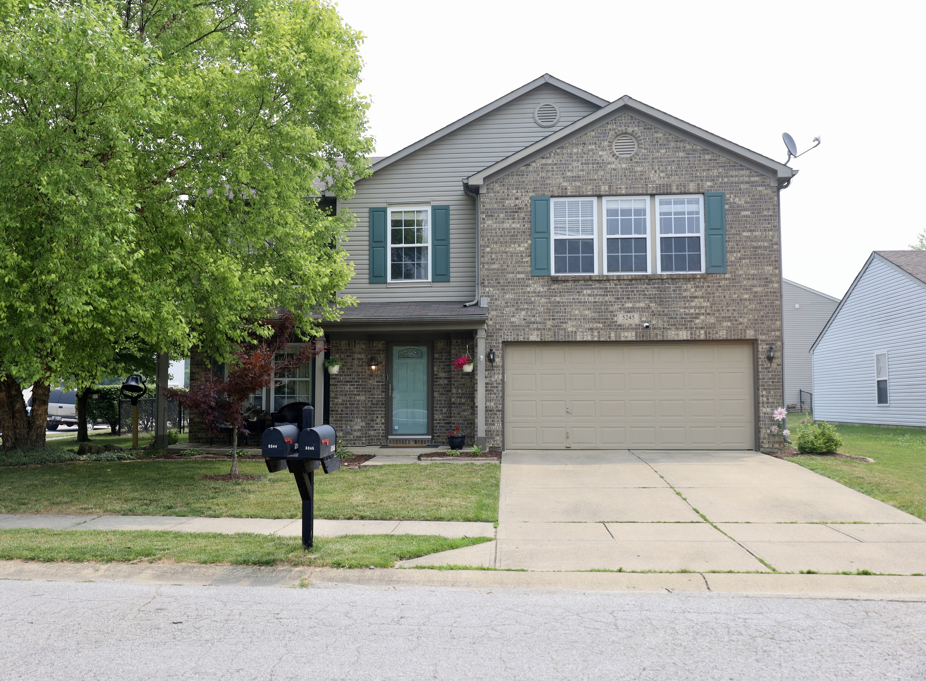 5245 Lily Pad Lane Indianapolis IN 46237