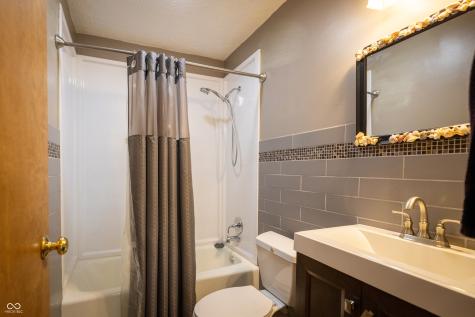 6865 Clemdale Avenue Indianapolis IN 46226