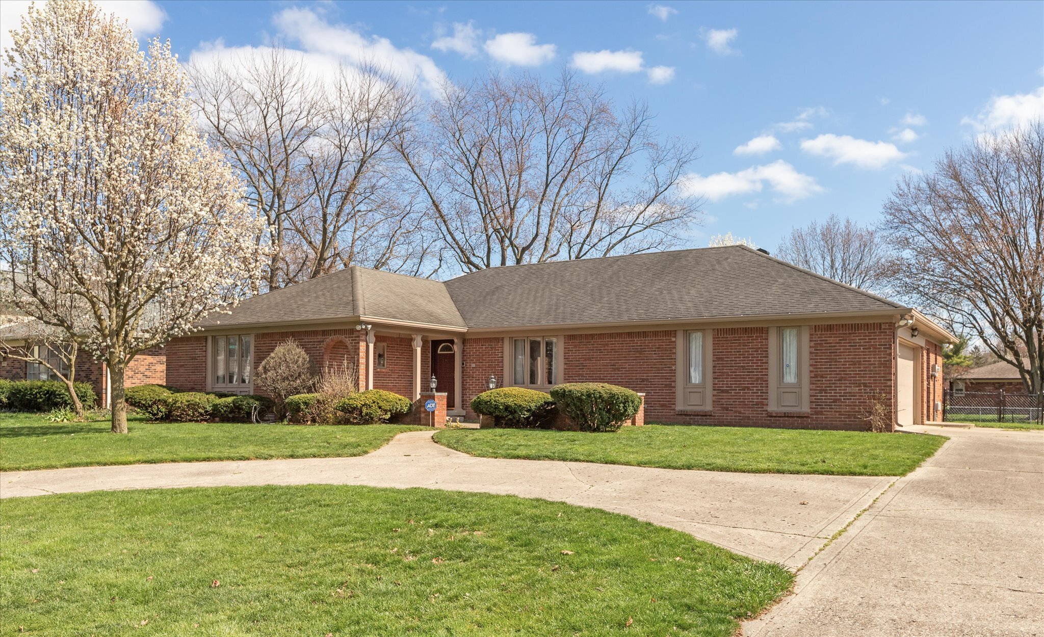 729 Boulder Road Indianapolis IN 46217