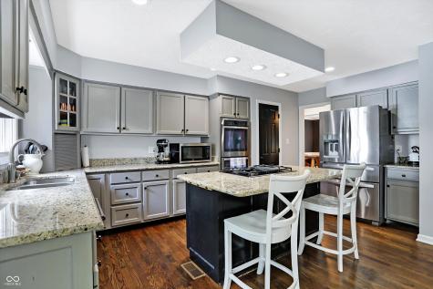8305 Reef Court Indianapolis IN 46236