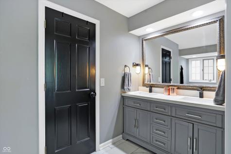 8305 Reef Court Indianapolis IN 46236